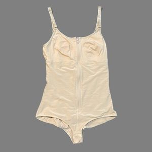 Zip Front Nude Body Shaper Girdle With Derrière Enhancer  Size XL